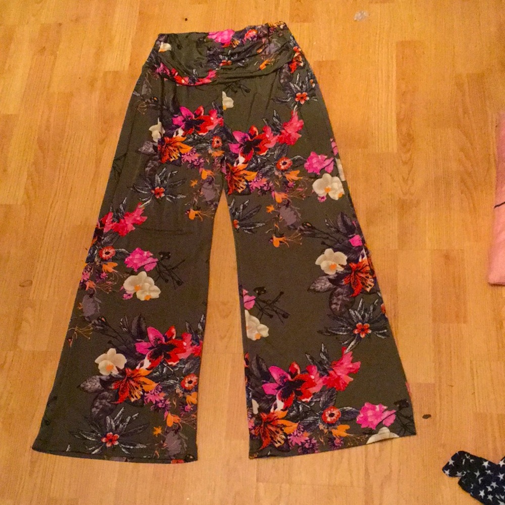 Green Floral Leggings